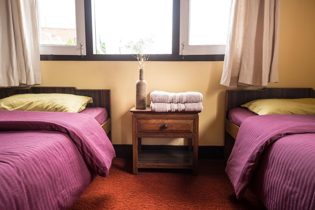 Swayambhu View Guest House Kathmandu Ngoại thất bức ảnh