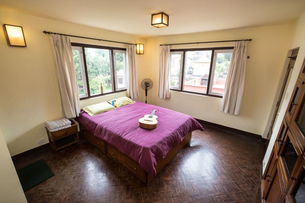 Swayambhu View Guest House Kathmandu Ngoại thất bức ảnh